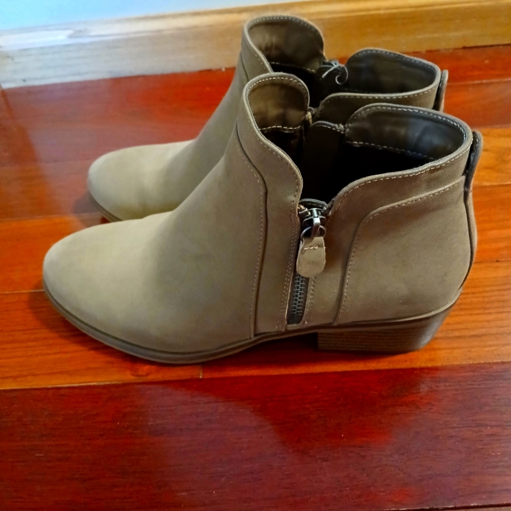 MIA Kendis Bootie Stitch Fix 8.5 W